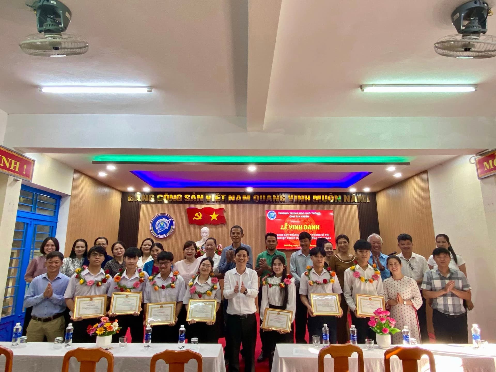 Sinh hoạt ngoại khóa